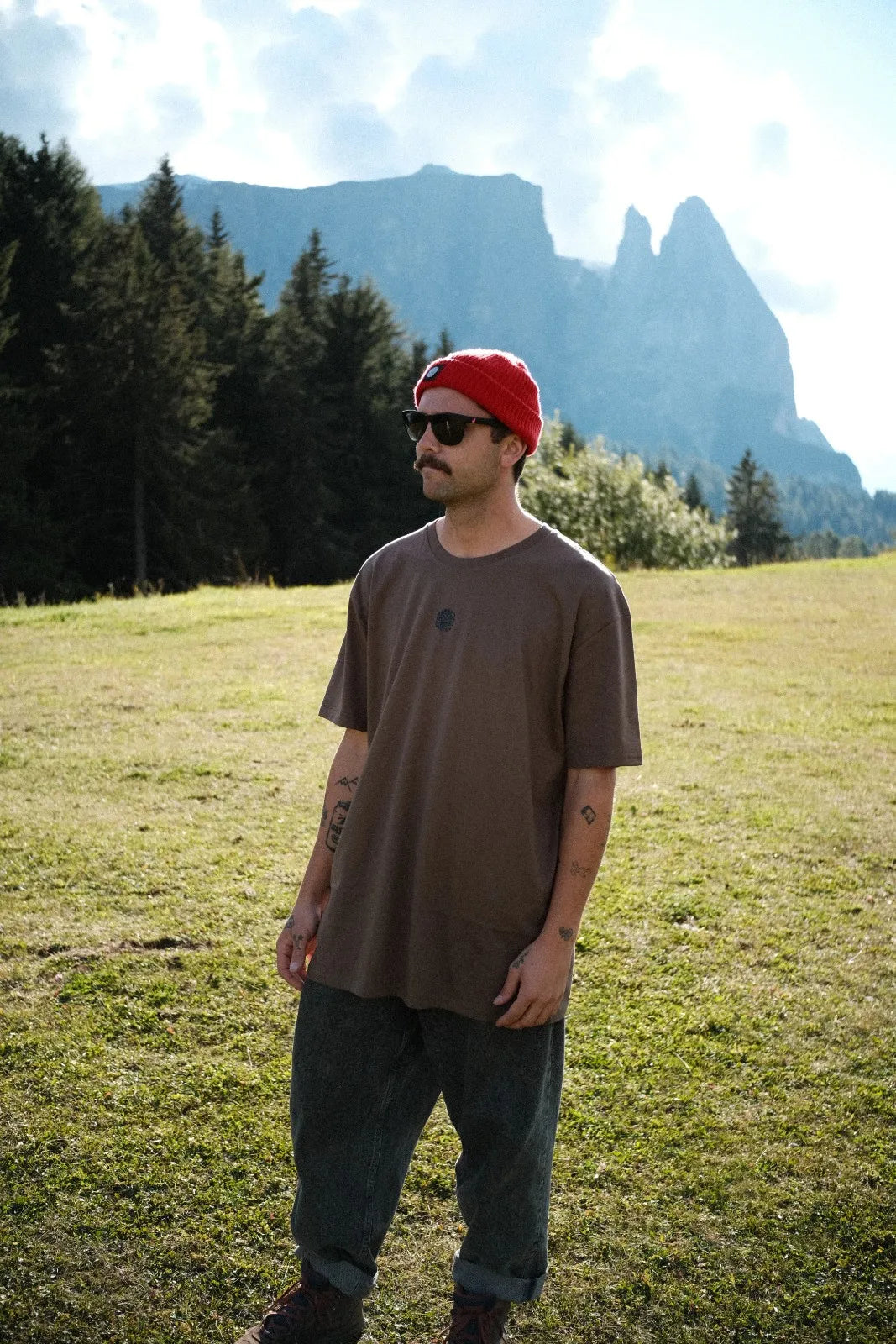 BRITAIN TO BARCA Charity Tee - Walnut